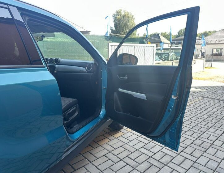 Suzuki Vitara 25