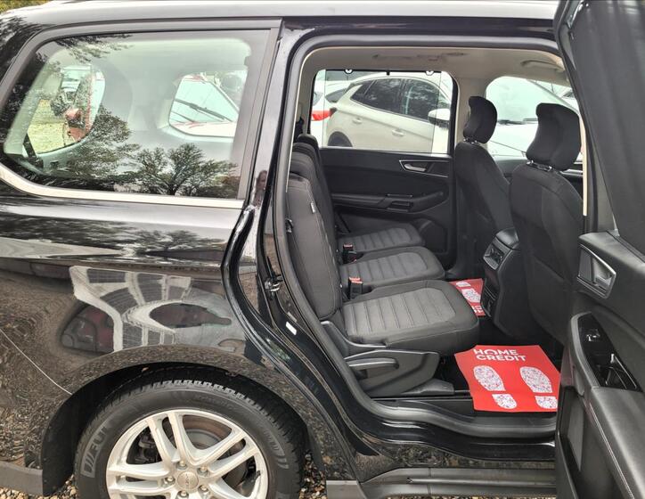 Ford Galaxy 17