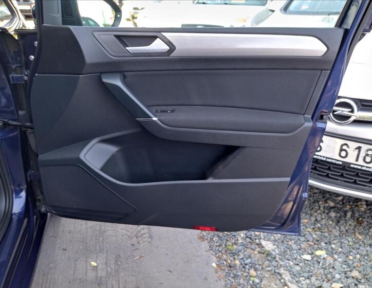 Volkswagen Touran 25