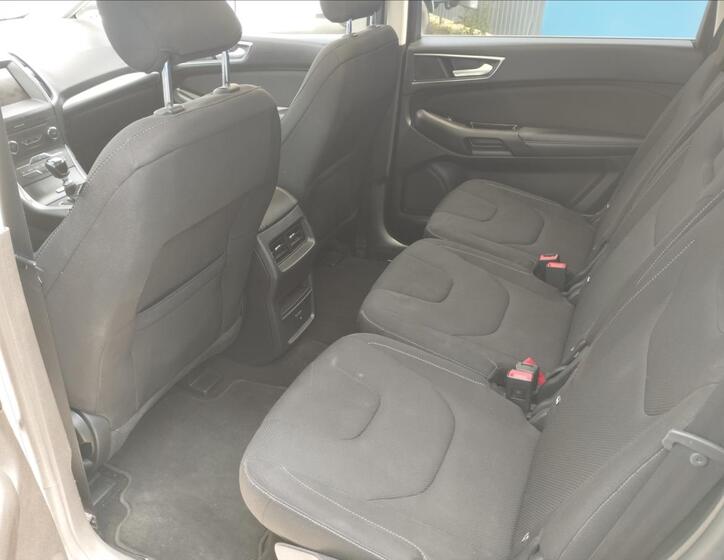 Ford S-MAX 10