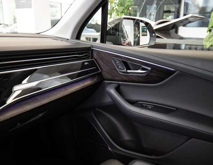 Audi Q7 15