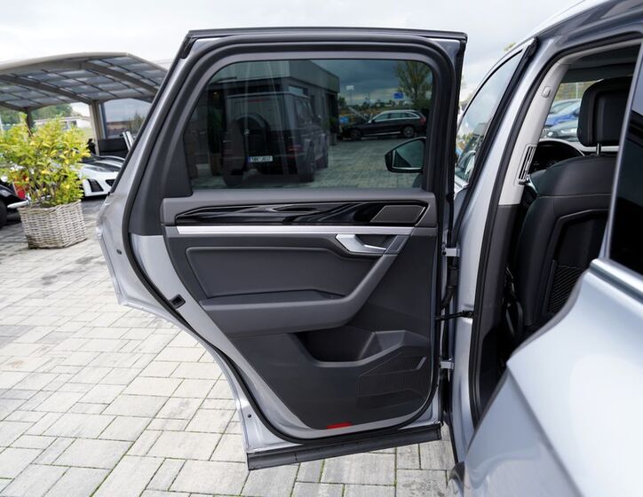 Volkswagen Touareg 23