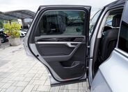 Volkswagen Touareg 23
