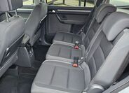 Volkswagen Touran 8