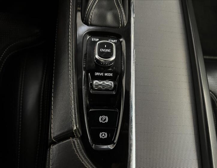 Volvo XC90 18