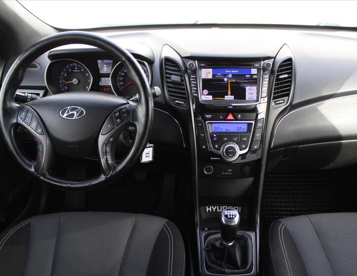 Hyundai i30 13