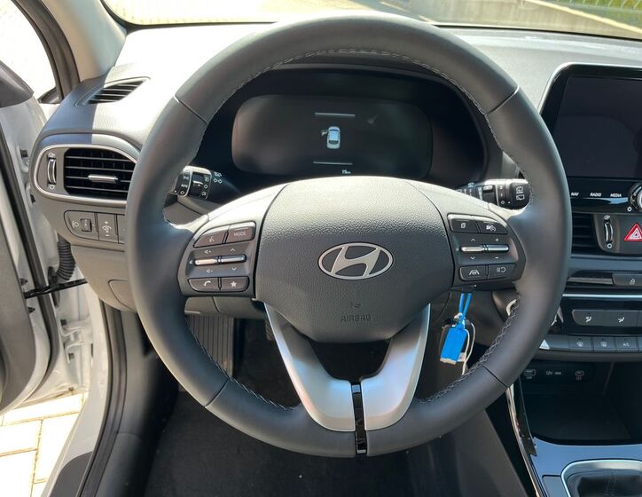 Hyundai i30 19