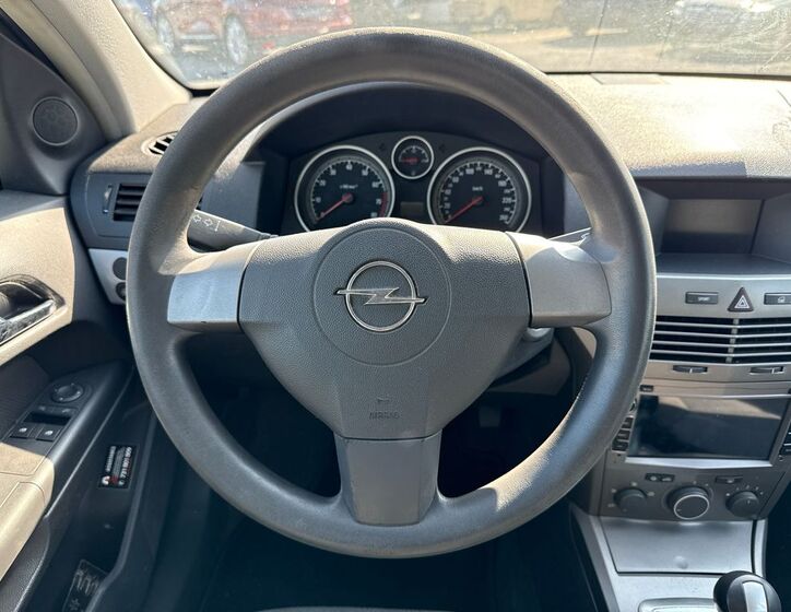 Opel Astra 10