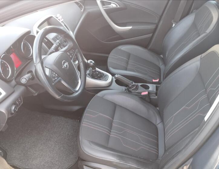 Opel Astra 7