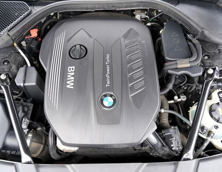 BMW Řada 7 10