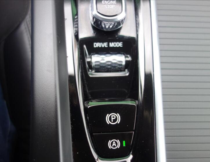 Volvo XC60 25