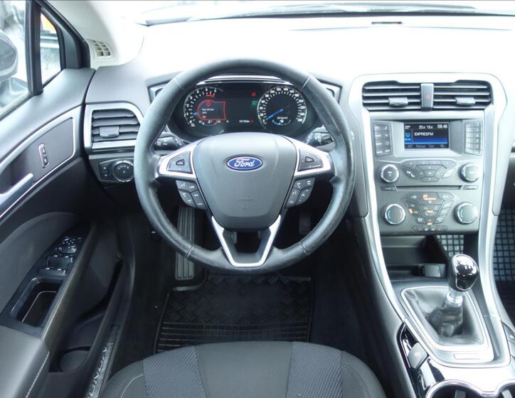 Ford Mondeo 18