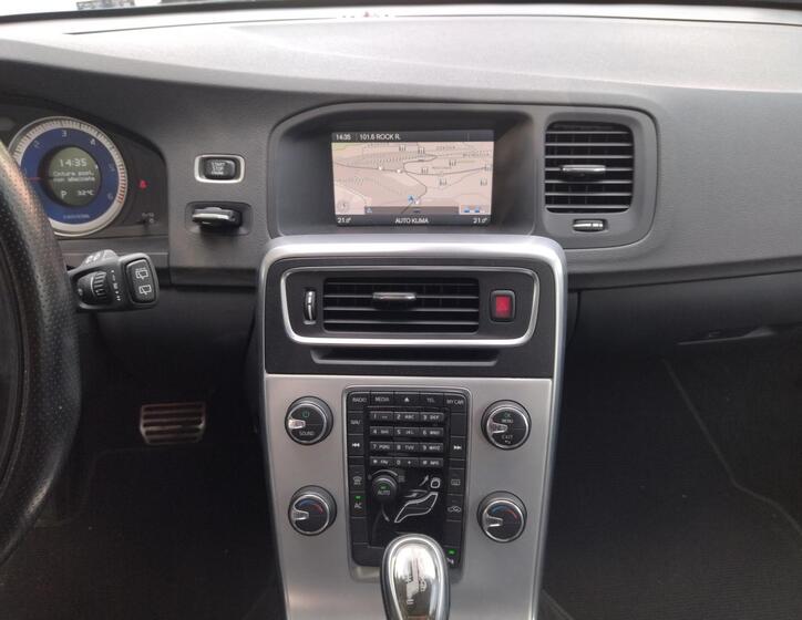 Volvo V60 12