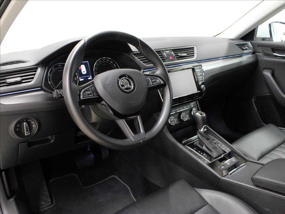 Škoda Superb