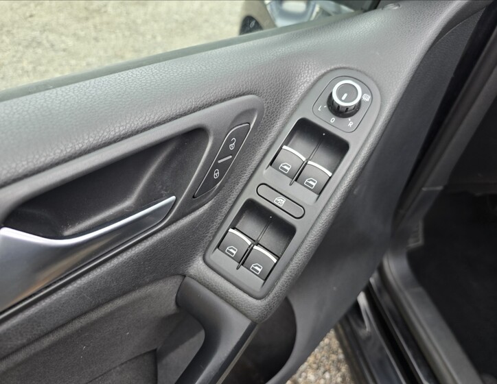 Volkswagen Golf 18