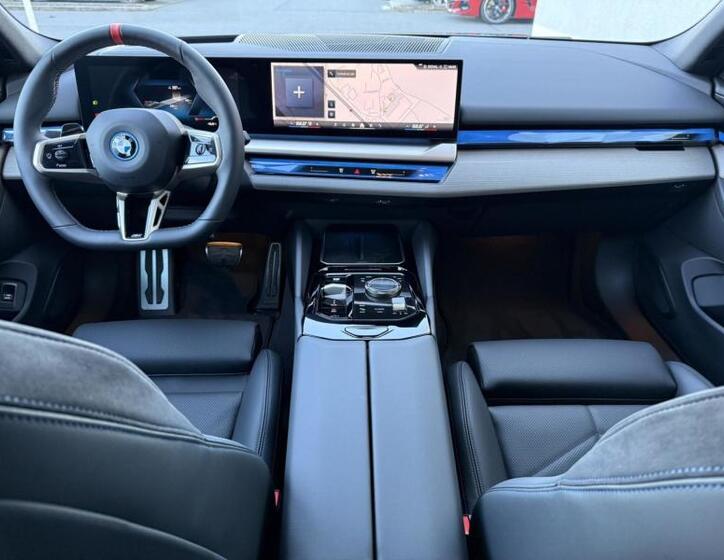 BMW i5 8