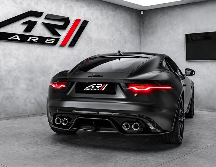 Jaguar F-Type 5