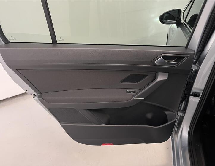 Volkswagen Touran 28