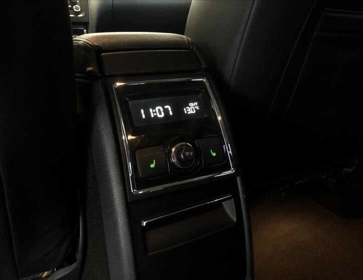 Škoda Superb 30