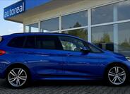 BMW Řada 2 6