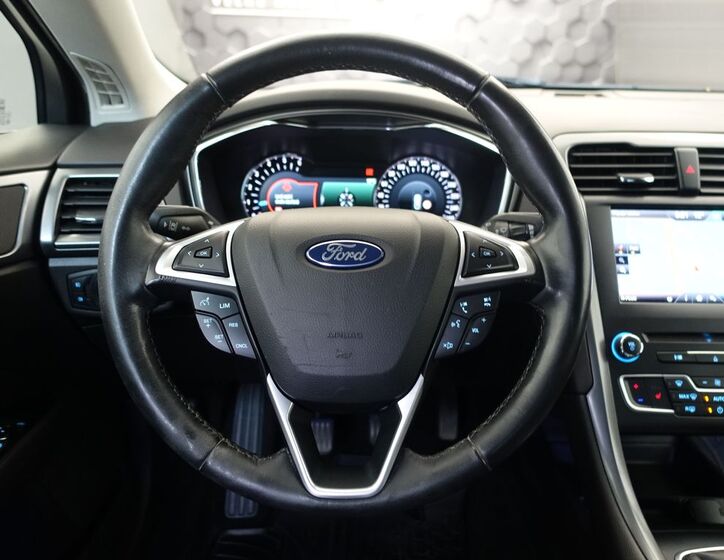 Ford Mondeo 9