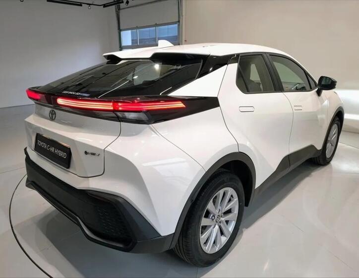 Toyota C-HR 5
