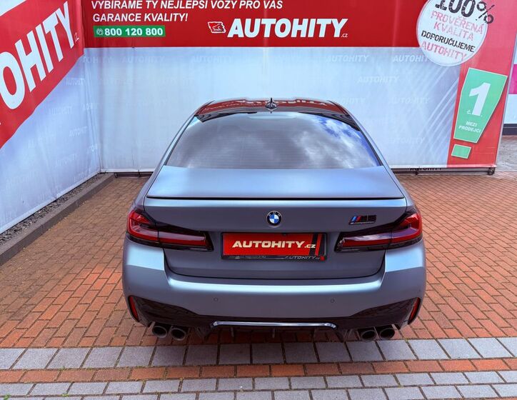 BMW M5 8