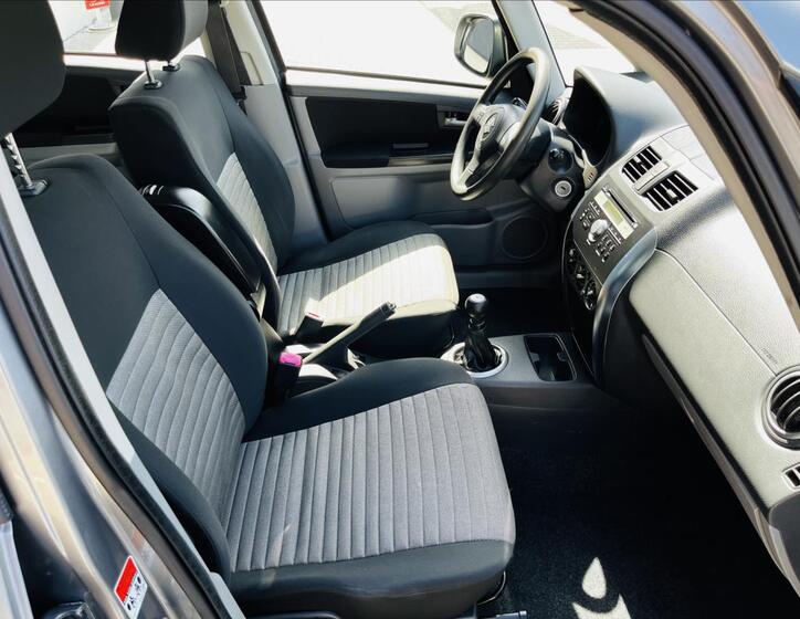 Suzuki SX4 19