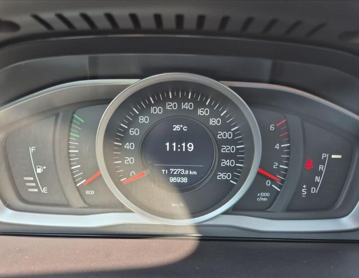 Volvo XC60 15