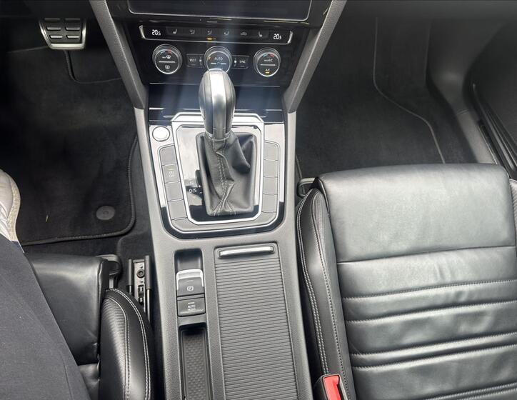 Volkswagen Passat 11