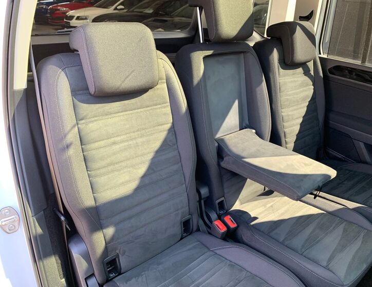 Volkswagen Touran 24