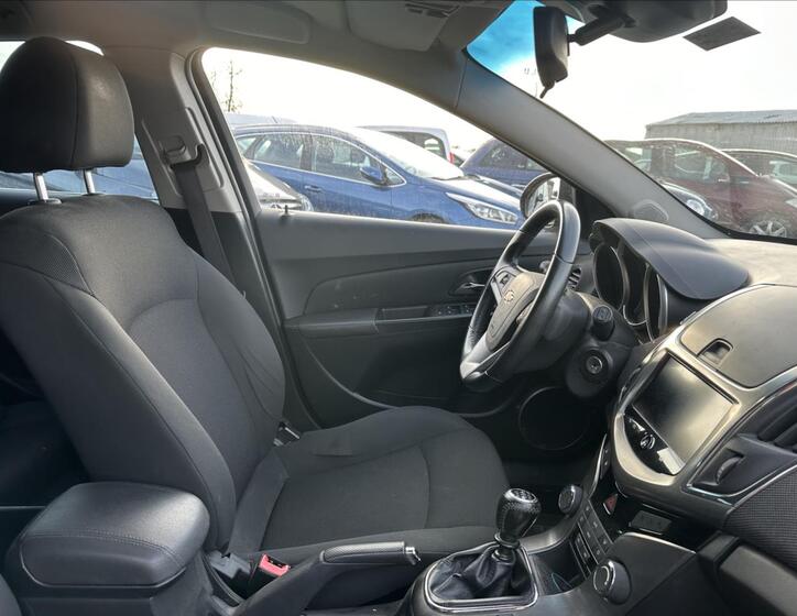 Chevrolet Cruze 19