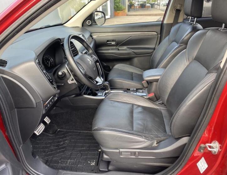 Mitsubishi Outlander 19
