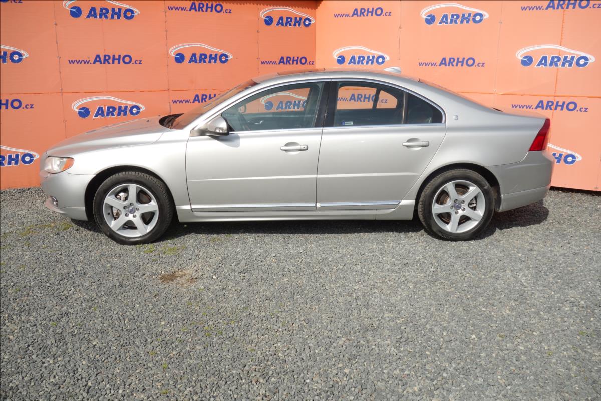 Volvo S80