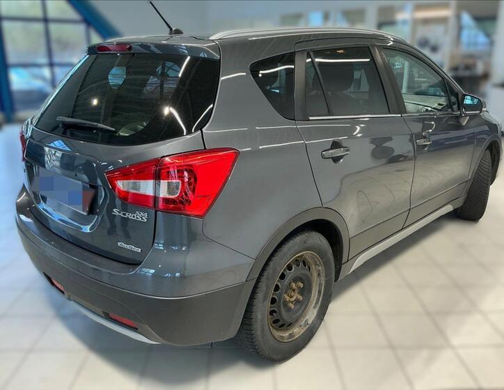 Suzuki SX4 3