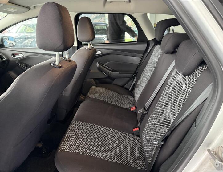 Ford Focus 19