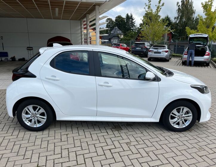 Toyota Yaris 7