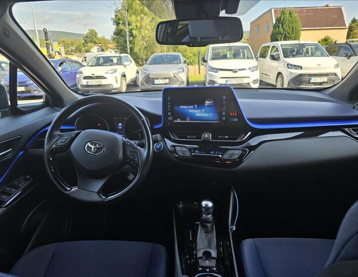 Toyota C-HR 5