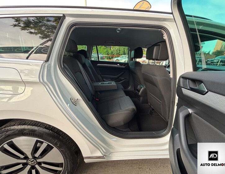 Volkswagen Passat 30