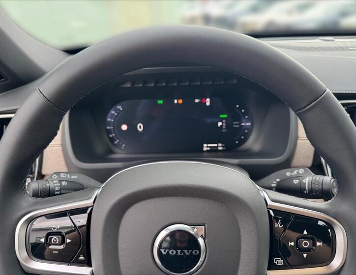 Volvo XC90 8