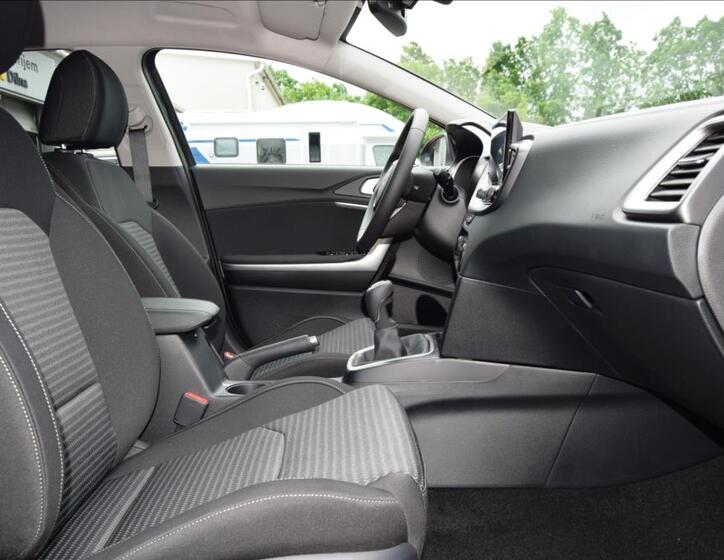 KIA Ceed 4