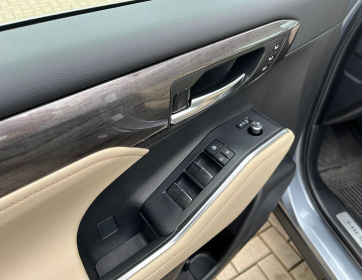Toyota Highlander 12