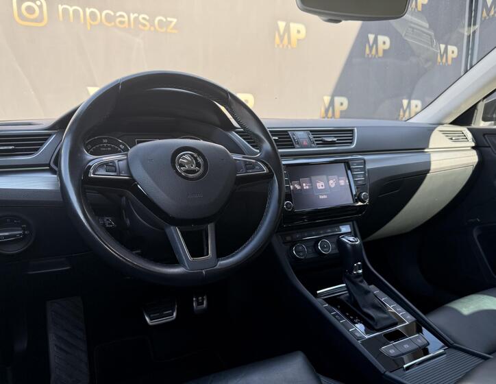 Škoda Superb 12