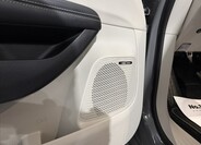 Chrysler Pacifica 8