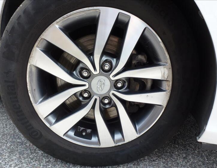Hyundai i30 48