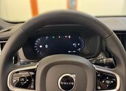 Volvo XC60 8