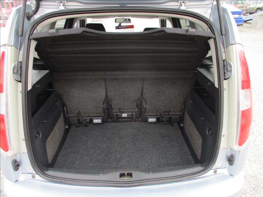 Škoda Roomster