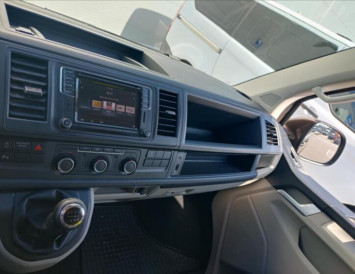Volkswagen Caravelle 40