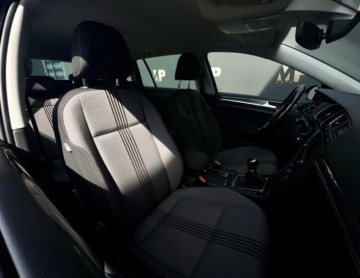Volkswagen Golf 14