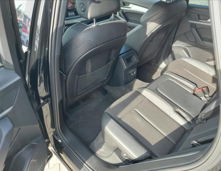 Audi Q5 11